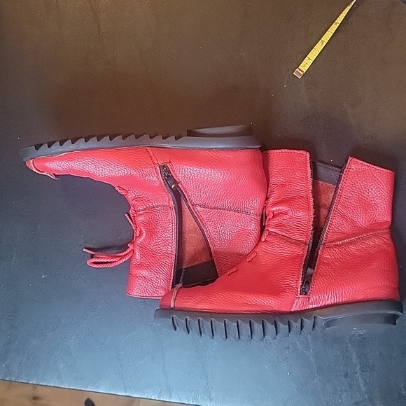 Soft Leather Flat Ankle Boots 10. The lace doesn't lace - Picture 5 of 5